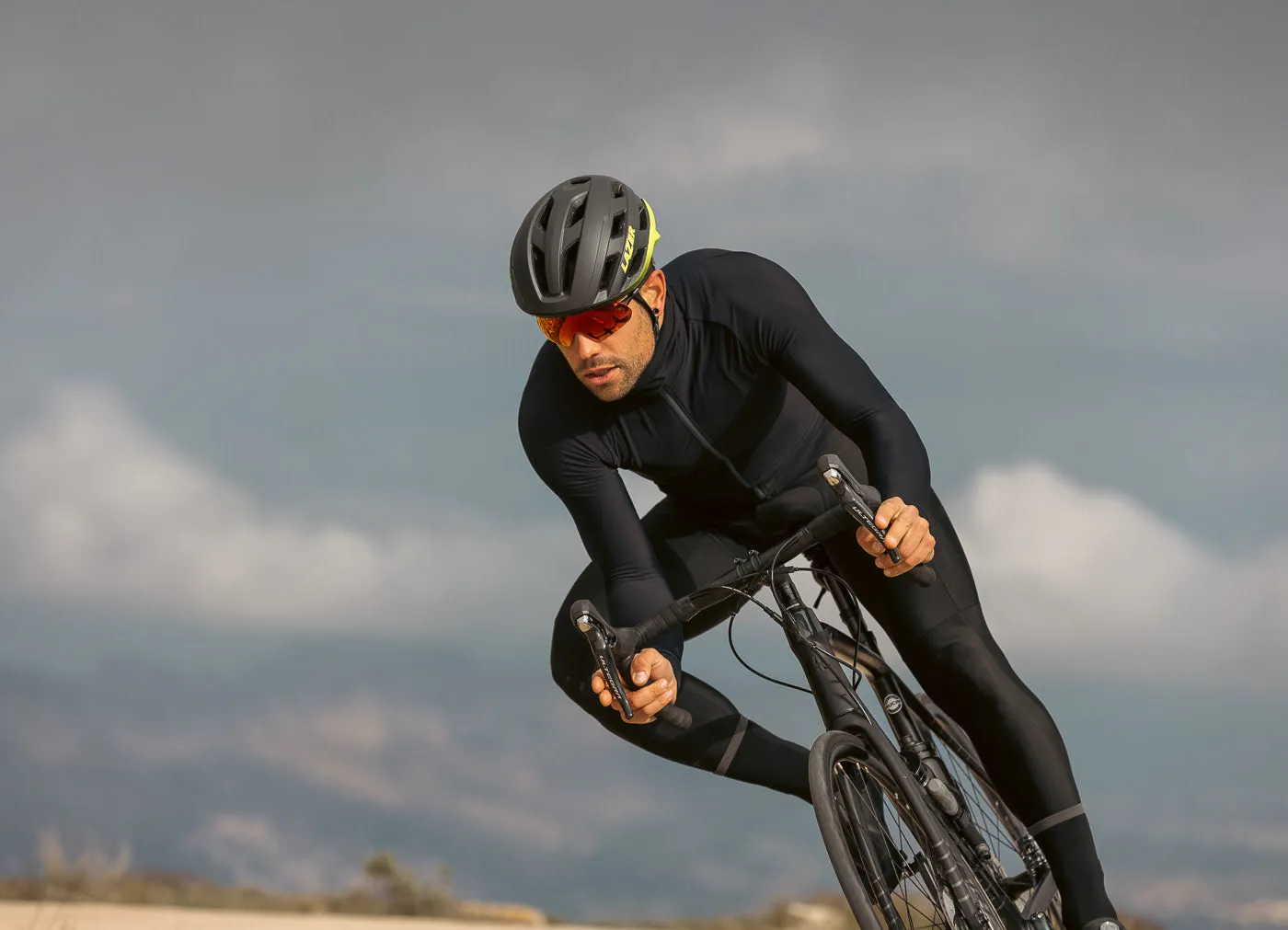Lazer Helmet Strada KinetiCore Matte Dark Grey/Flash Yellow