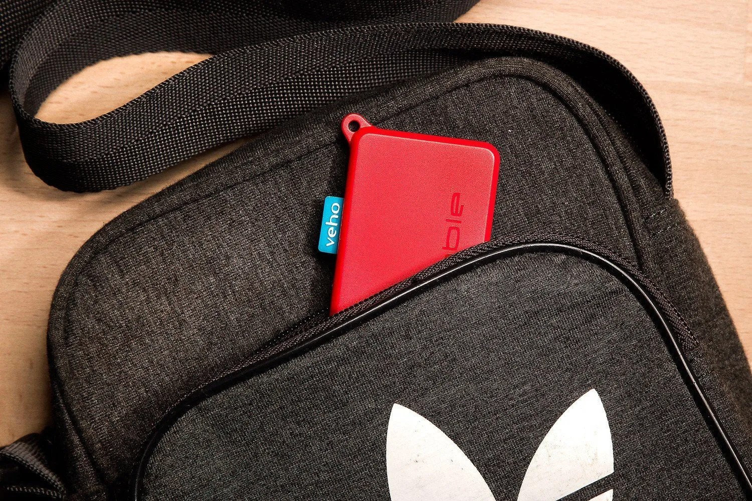 Veho Pebble Pokket 1000mAh micro size keyring Power Bank